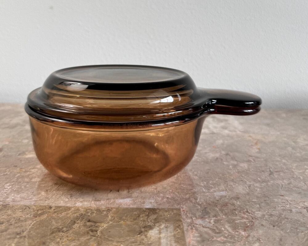 Vintage Corning Visions ware amber glass grab it bowl with lid VS-150 B 15 oz
